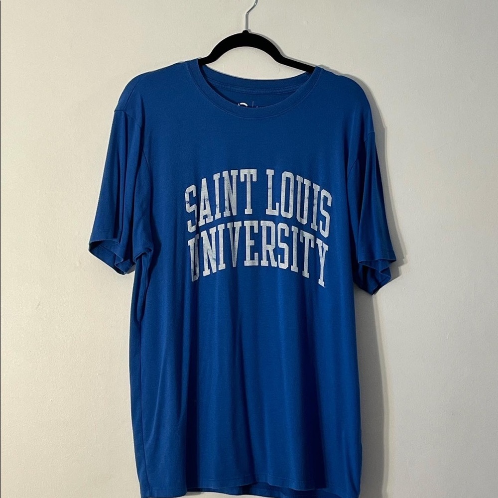 Slu tee